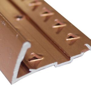 Moulure à tapis à face droite en aluminium en 16 mm (5/8 po) − Avec punaises