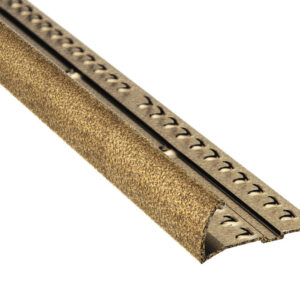 Moulure à tapis économique à grande lèvre en aluminium en 19 mm (3/4 po) − Avec punaises