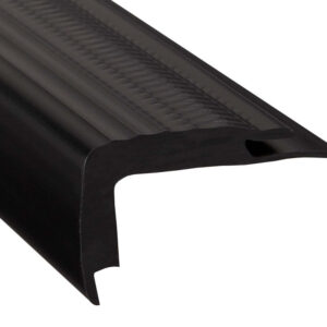 Borde de peldaño con doble inserción de vinilo de 1 pulg. (2.5 cm)